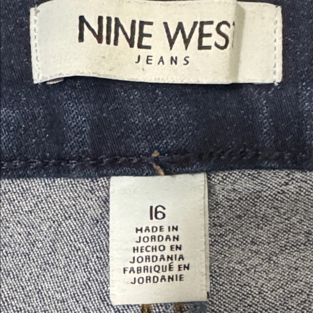 Nine West Heidi Pull on skinny jeans. Size 16 - Picture 6 of 8